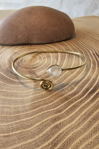 Spiral Drop armband van messing