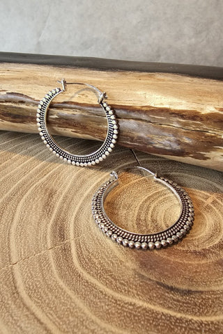 Artemis Oorbellen van verzilverd messing