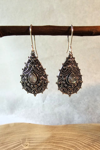 Flower Drops oorbellen verzilverd Messing