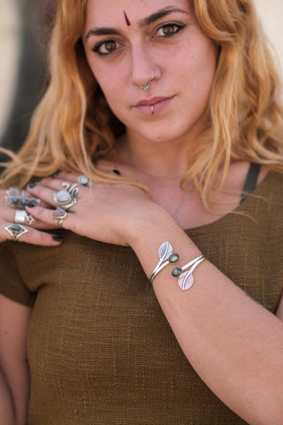 Leaves and Gems armband verzilverd Messing