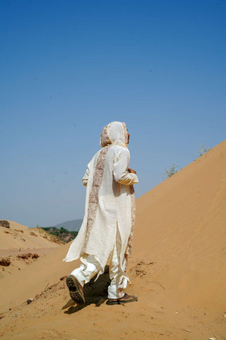 Kauri Long Bugala vest Donker Bruin