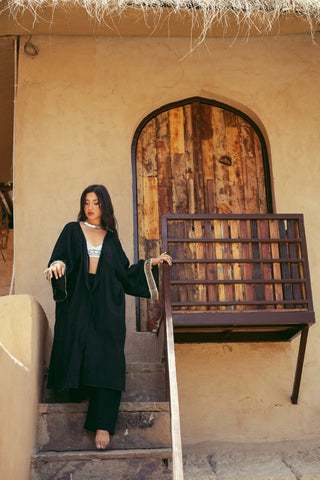 Ishtar Vest Black